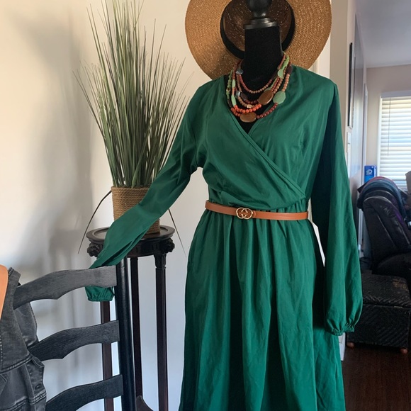 🍀🍀NWT- Wrap jersey dress with pockets- L - Picture 1 of 5